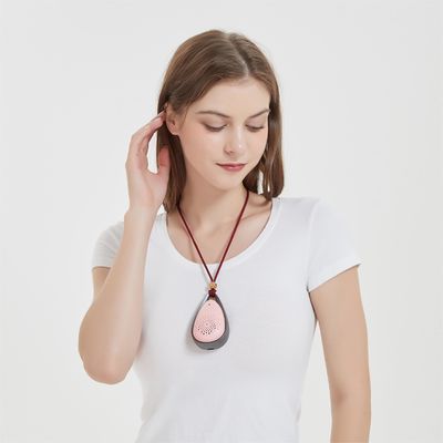 ৮৫০ এমএএইচ ব্যাটারি সাদা ব্যক্তিগত বায়ু বিশুদ্ধকারী বিশুদ্ধকারী শ্বাসযন্ত্র ঘাড়ের চারপাশে বায়ু বিশুদ্ধকারী